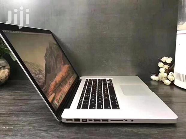 Laptop Apple MacBook Pro 4GB Intel Core i5 HDD 500GB - thumbnail 3