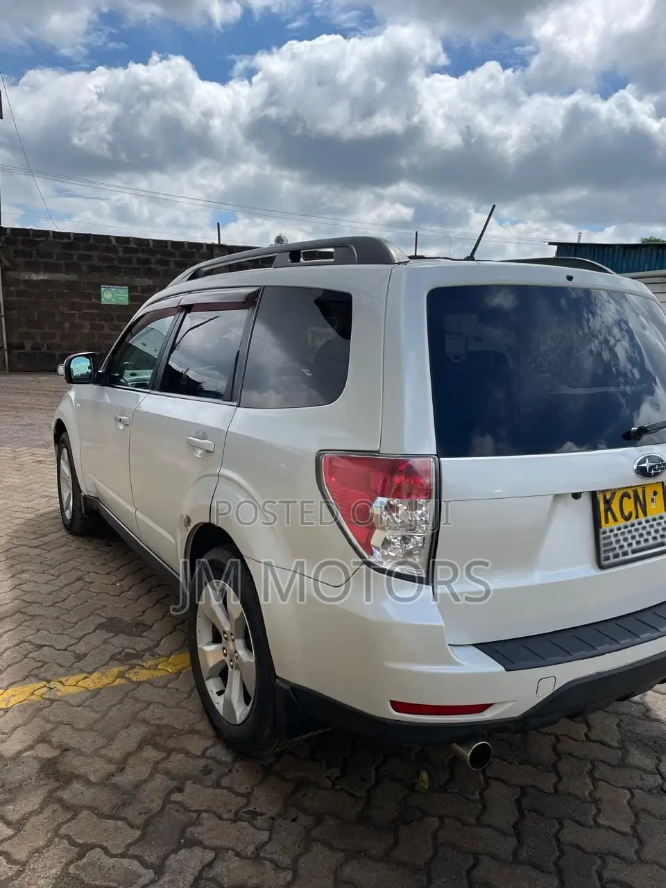 Subaru Forester 2010 White