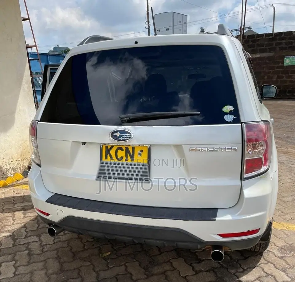 Subaru Forester 2010 White