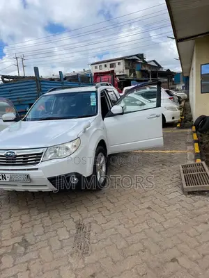 Subaru Forester 2010 White