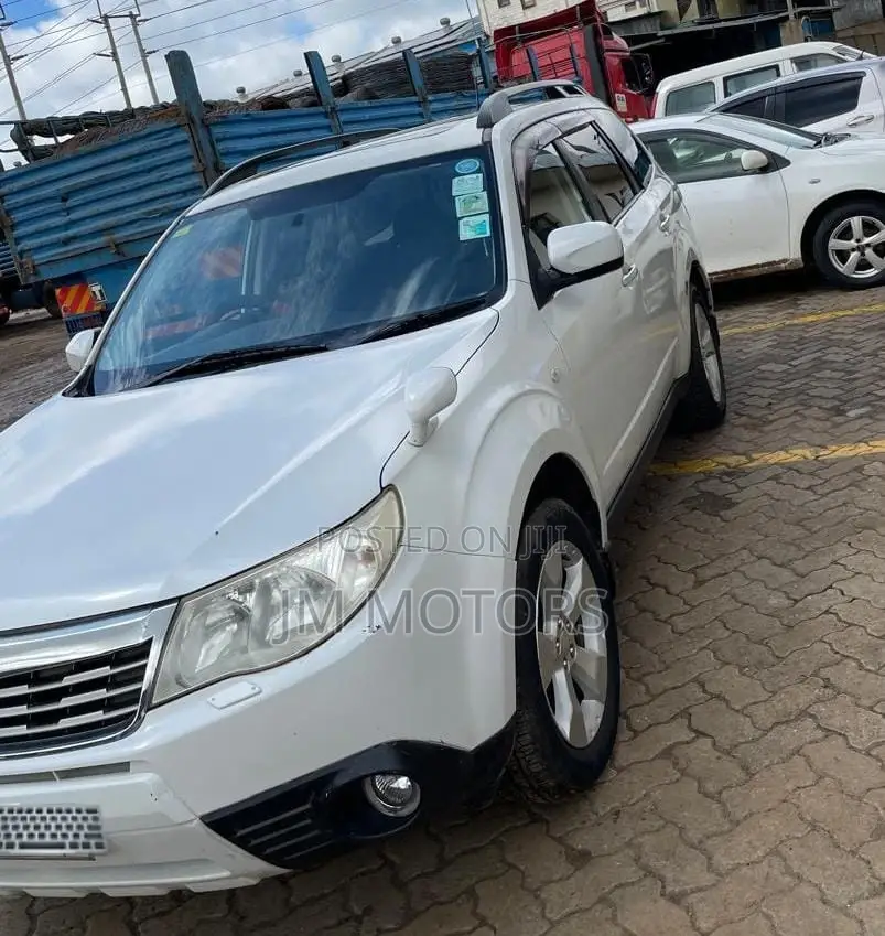 Subaru Forester 2010 White