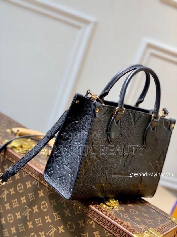Lv Small Handbag - thumbnail 2