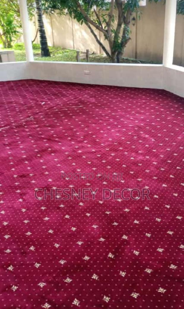 Dotted Executive Carpet Executive Wall to Wall Carpet
