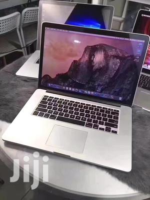 Laptop Apple MacBook Pro 4GB Intel Core i5 HDD 500GB