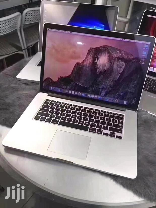Laptop Apple MacBook Pro 4GB Intel Core i5 HDD 500GB