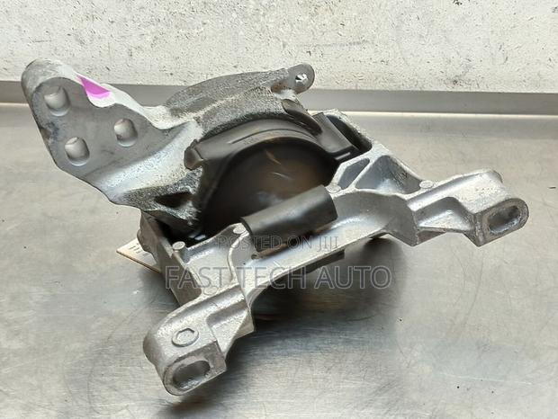 Engine Mount Cx5, Cx7 DIESEL and Petrol