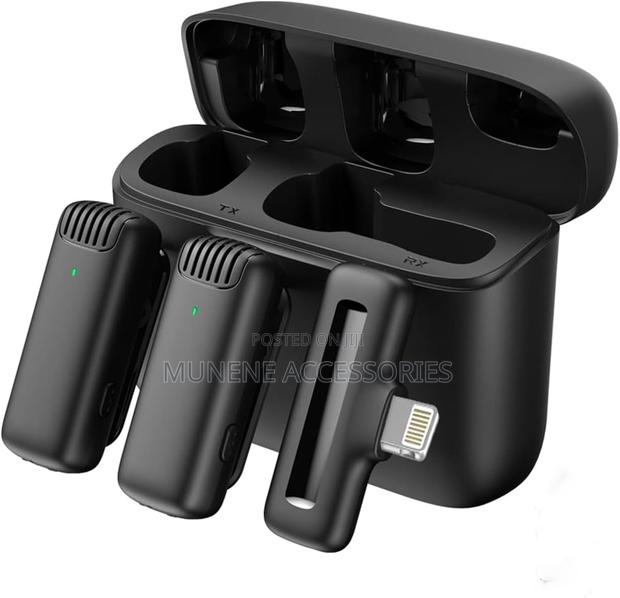 2 Mic LIGHTNING iPhone Wireless Lavalier Mic Charging Case - main view