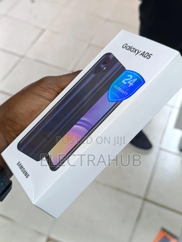 New Samsung Galaxy A05 128 GB Blue - thumbnail 2