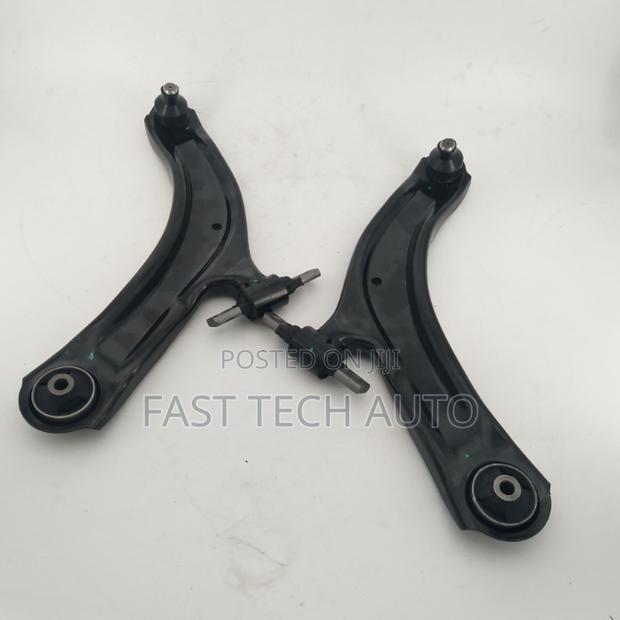 X-Trail Nt31/Dualis/Lafesta/Serena Front Arms