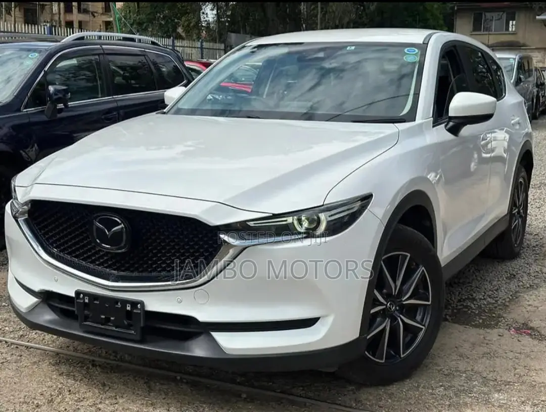 Mazda CX-5 Grand Touring FWD 2017 White