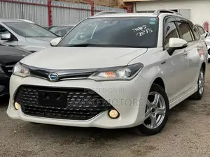 Toyota Corolla Fielder 2017 White