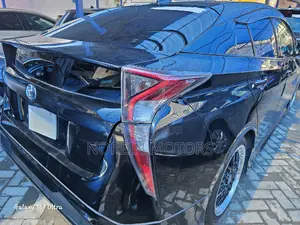 Toyota Prius 2018 Matt Black