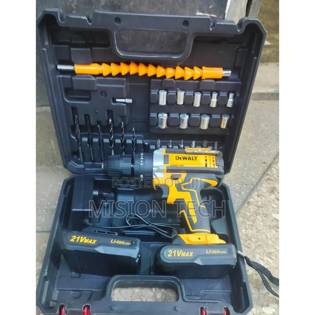 Brand New Dewalt Cordless Drill, 21 Volts, Two Batteries, Ch