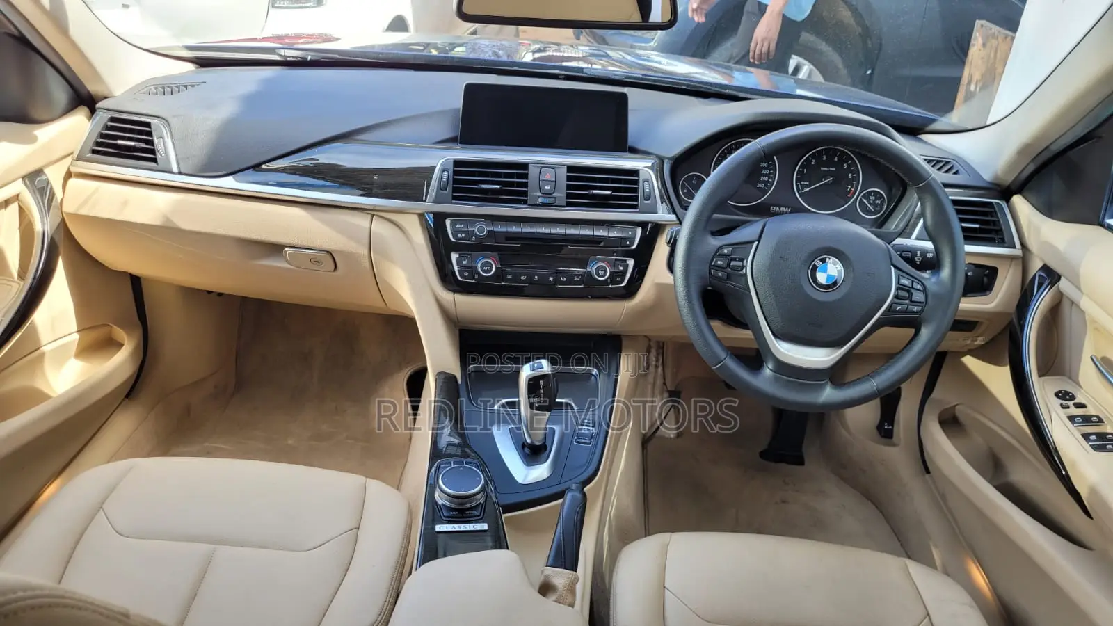 BMW 318i 2017 Blue