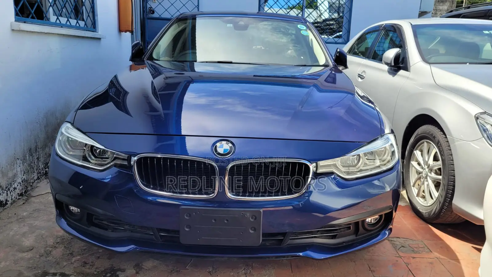 BMW 318i 2017 Blue