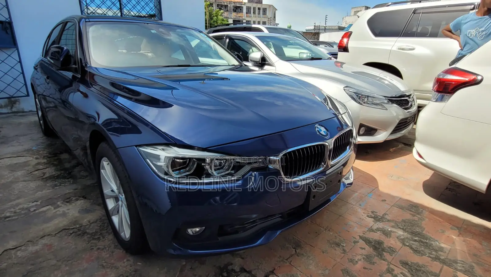 BMW 318i 2017 Blue