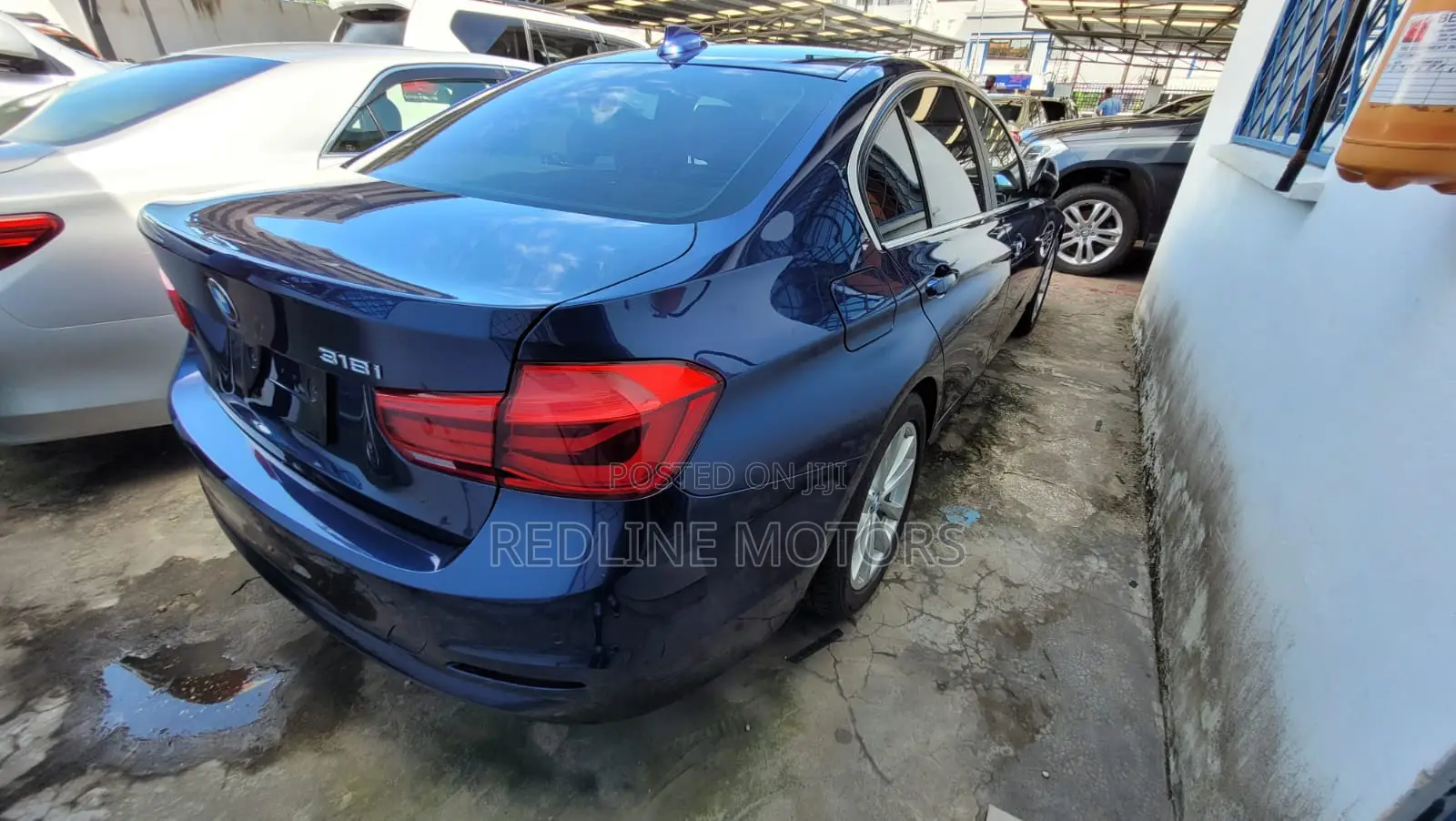 BMW 318i 2017 Blue