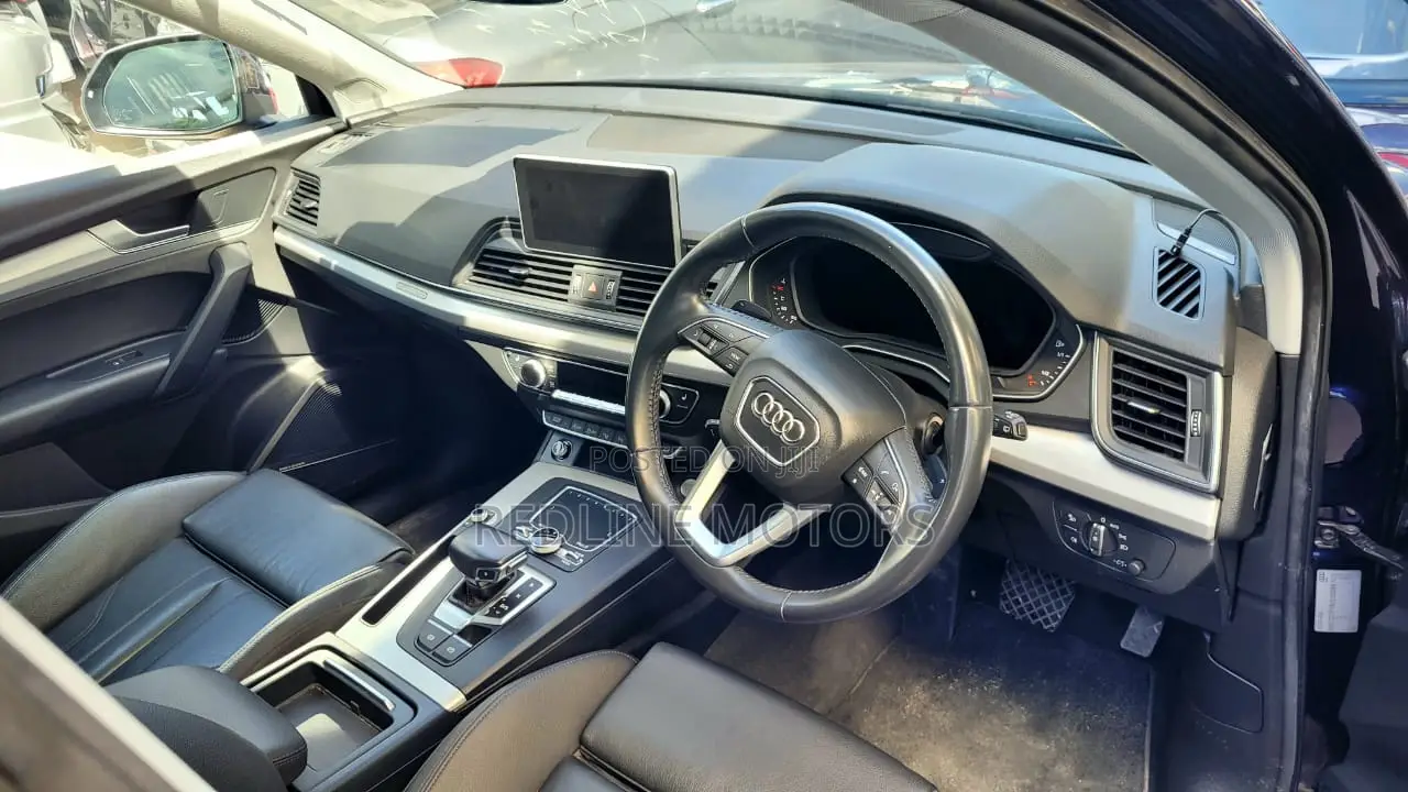 Audi Q5 2.0T Premium AWD quattro 2018 Blue