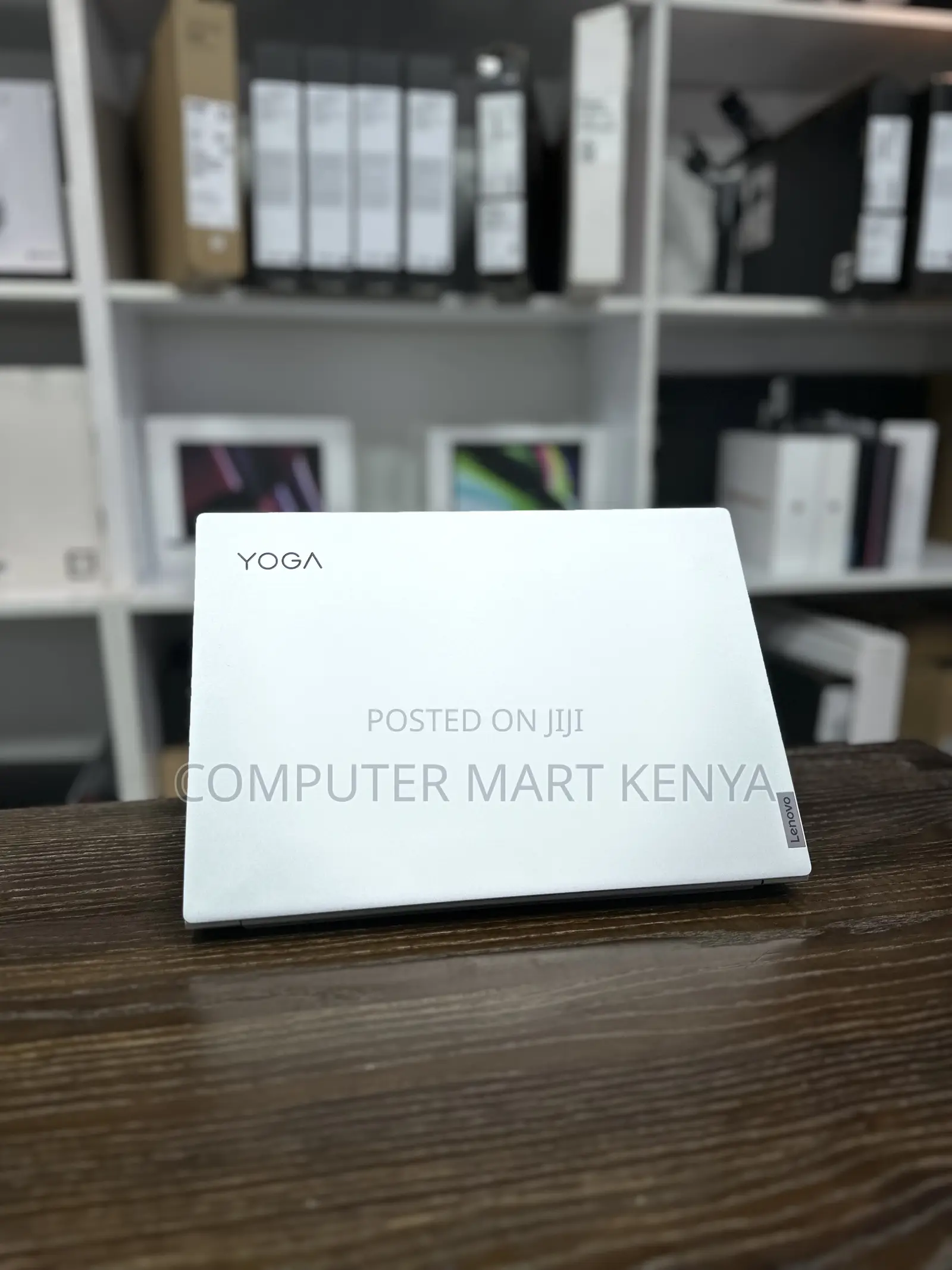 New Laptop Lenovo Yoga 700 16GB Intel Core I7 SSD 1T