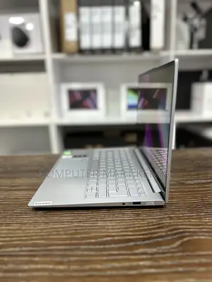 New Laptop Lenovo Yoga 700 16GB Intel Core I7 SSD 1T