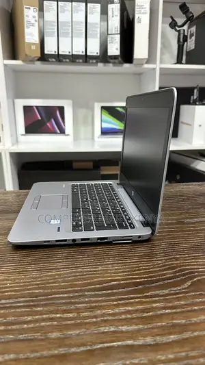 Laptop HP EliteBook 820 G4 8GB Intel Core I5 SSD 256GB