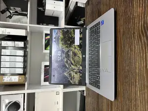 Laptop HP 240 G8 8GB Intel Core I7 SSD 512GB