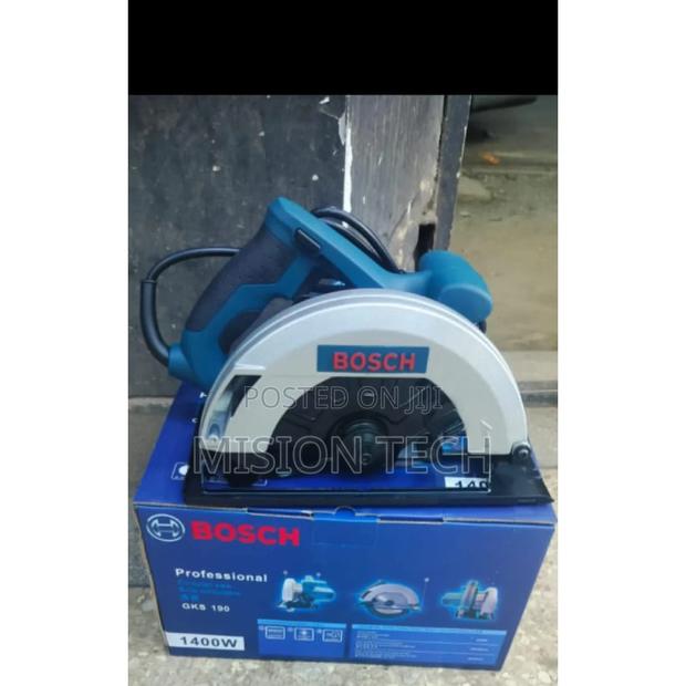 Bosch / Makita Circular Saw 7 " With Blade
