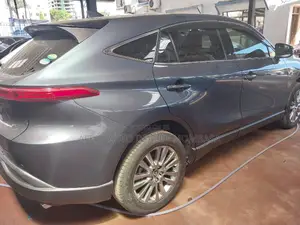 Toyota Harrier 2.0 2020 Gray