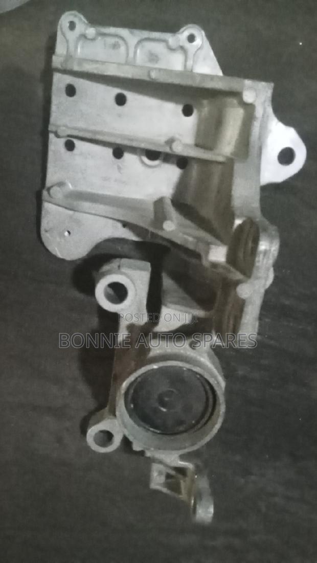 Nt31 X-Trail Gearbox Mounting