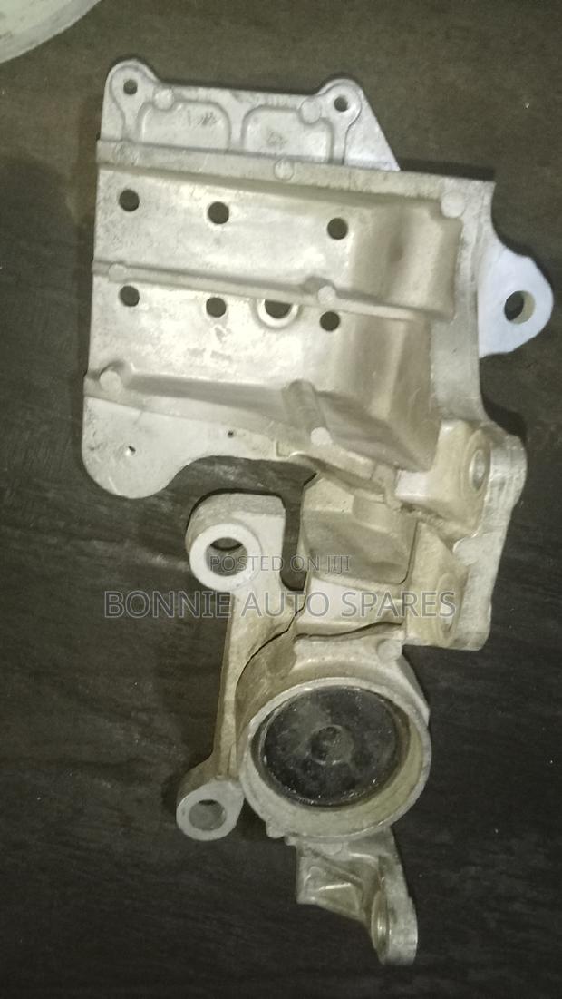 Nt31 X-Trail Gearbox Mounting - thumbnail 2