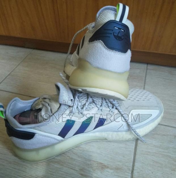 Adidas Original Sneakers - main view