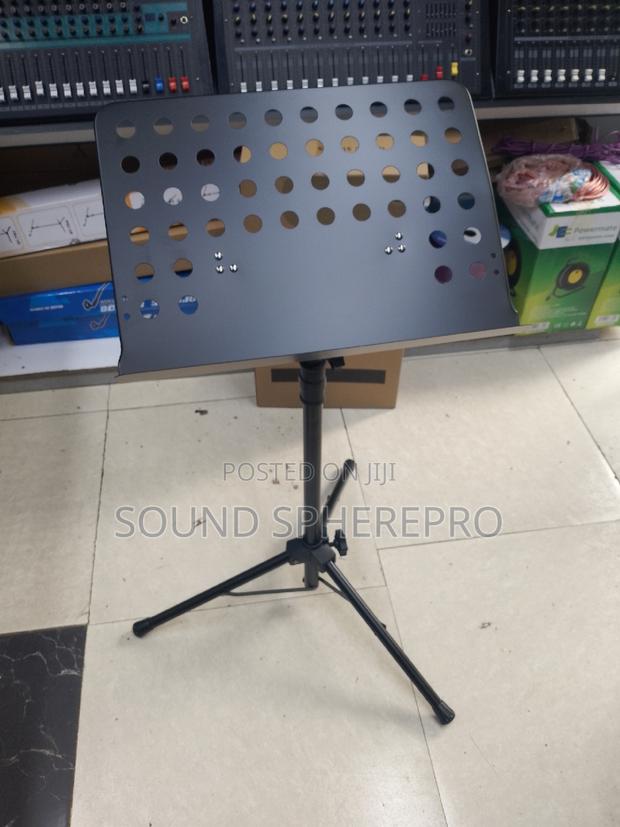 Soundking Bookstand - main view