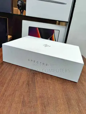 New Laptop HP Spectre X360 13 16GB Intel Core I7 SSD 1T
