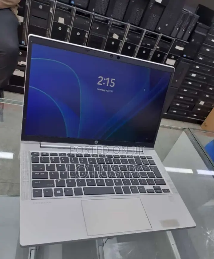 New Laptop HP 16GB AMD Ryzen 5 SSD 256GB