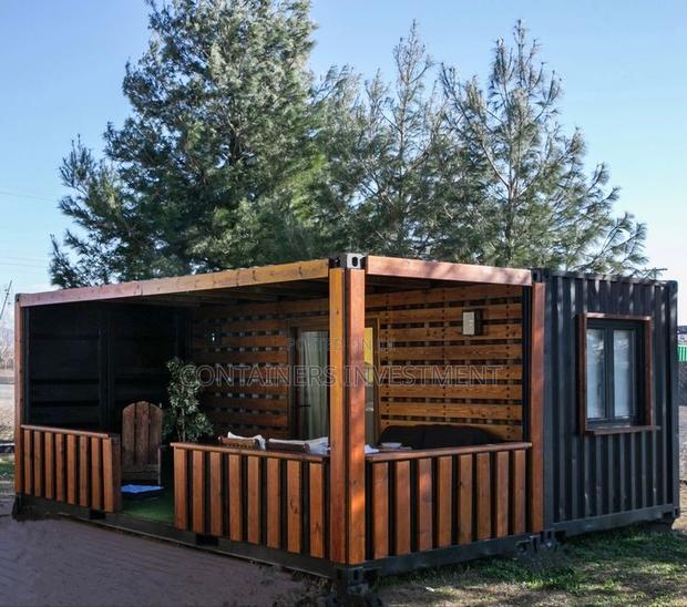 20ft Container Studio House With a Deck Extension - main view