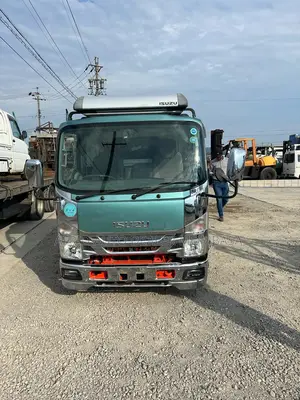 Isuzu Elf 2017 4tonnes