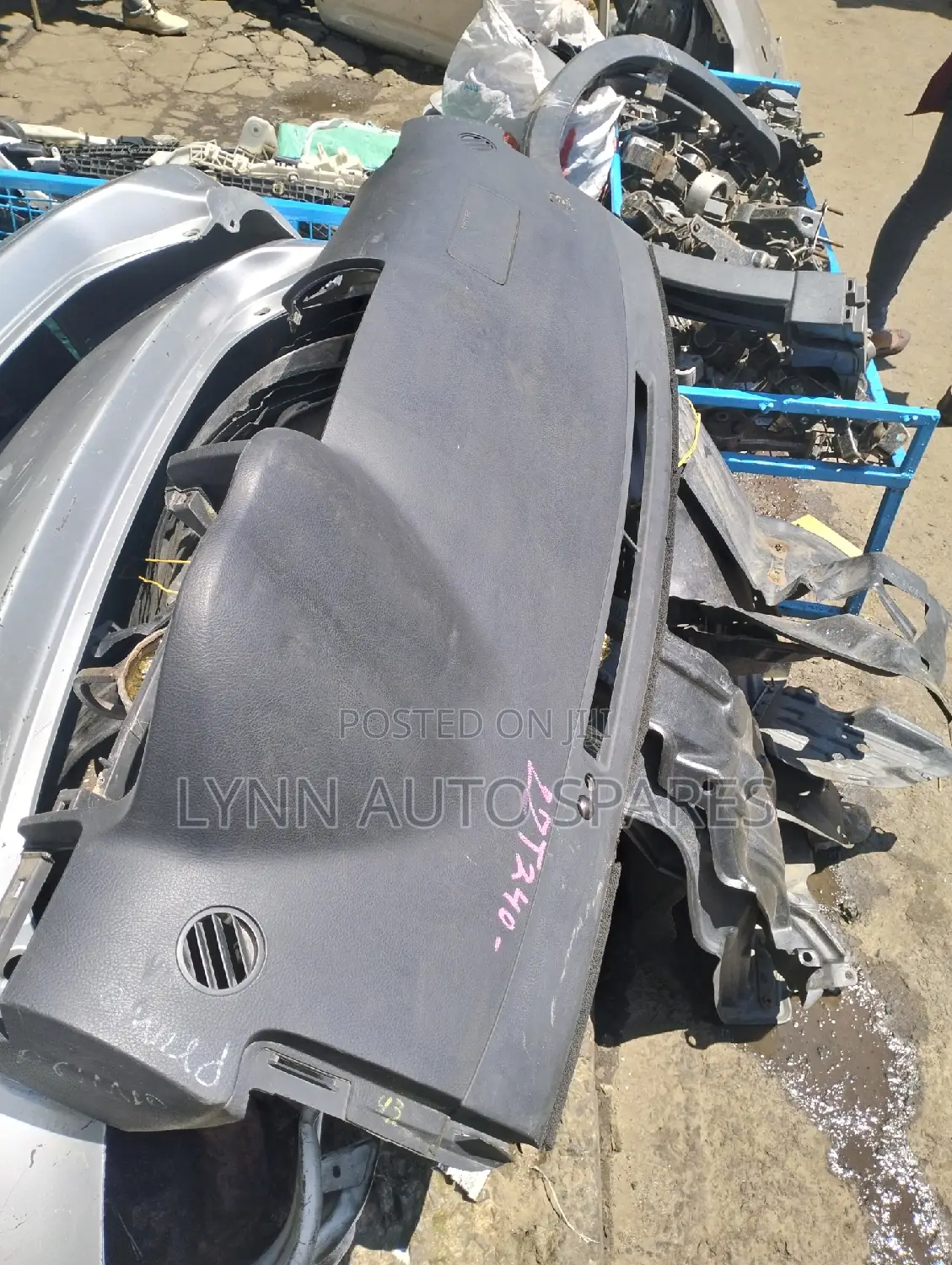 Toyota Premio 260 Dashboard Cover