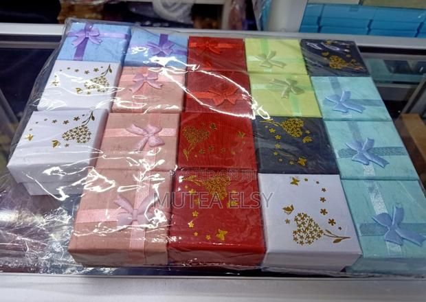 White,Green,Pink Ring Boxes - main view