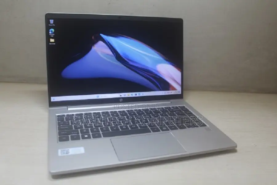 New Laptop HP ProBook 440 G10 8GB Intel Core I7 SSD 512GB