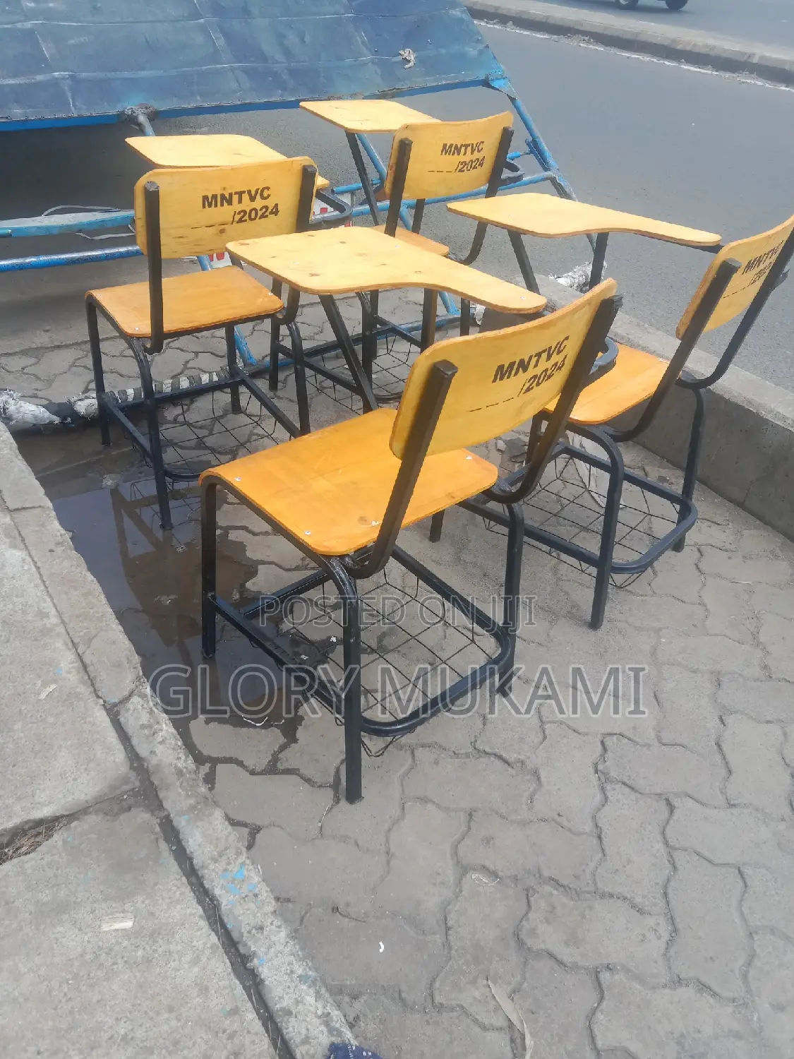 Arm Chair College