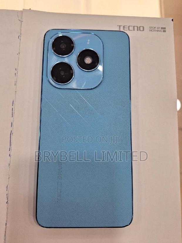 Tecno Spark 20 128 GB Blue - main view