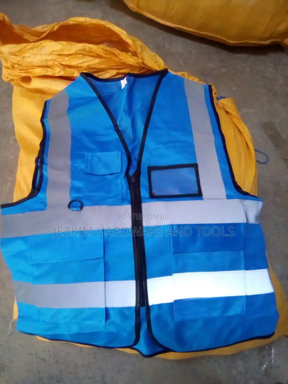 Reflector With Zip And Pocket