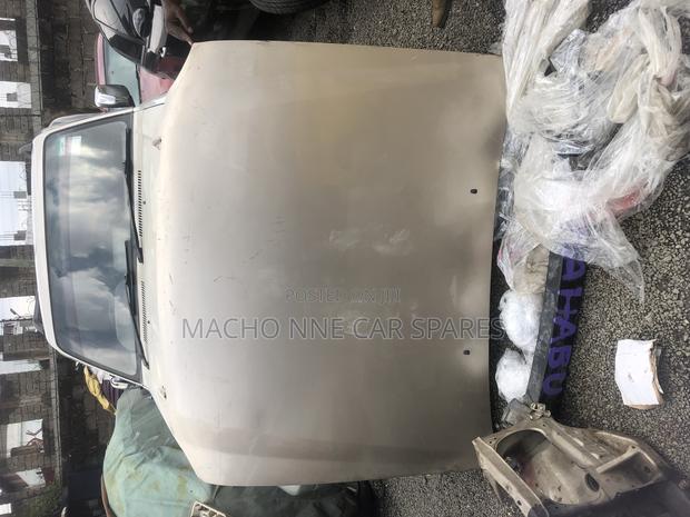 Toyota Landcruiser Cygnus Bonnet - thumbnail 2