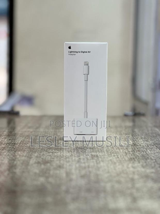 Apple Lightning to Digital AV Adapter