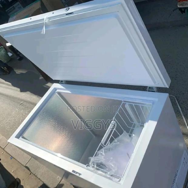 Classic Hisense 245 Litres Freezer