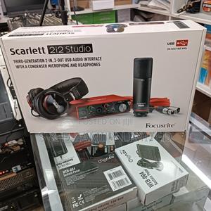 Scarlett 2i2 Studio 3rd Generation Bundle - thumbnail 2