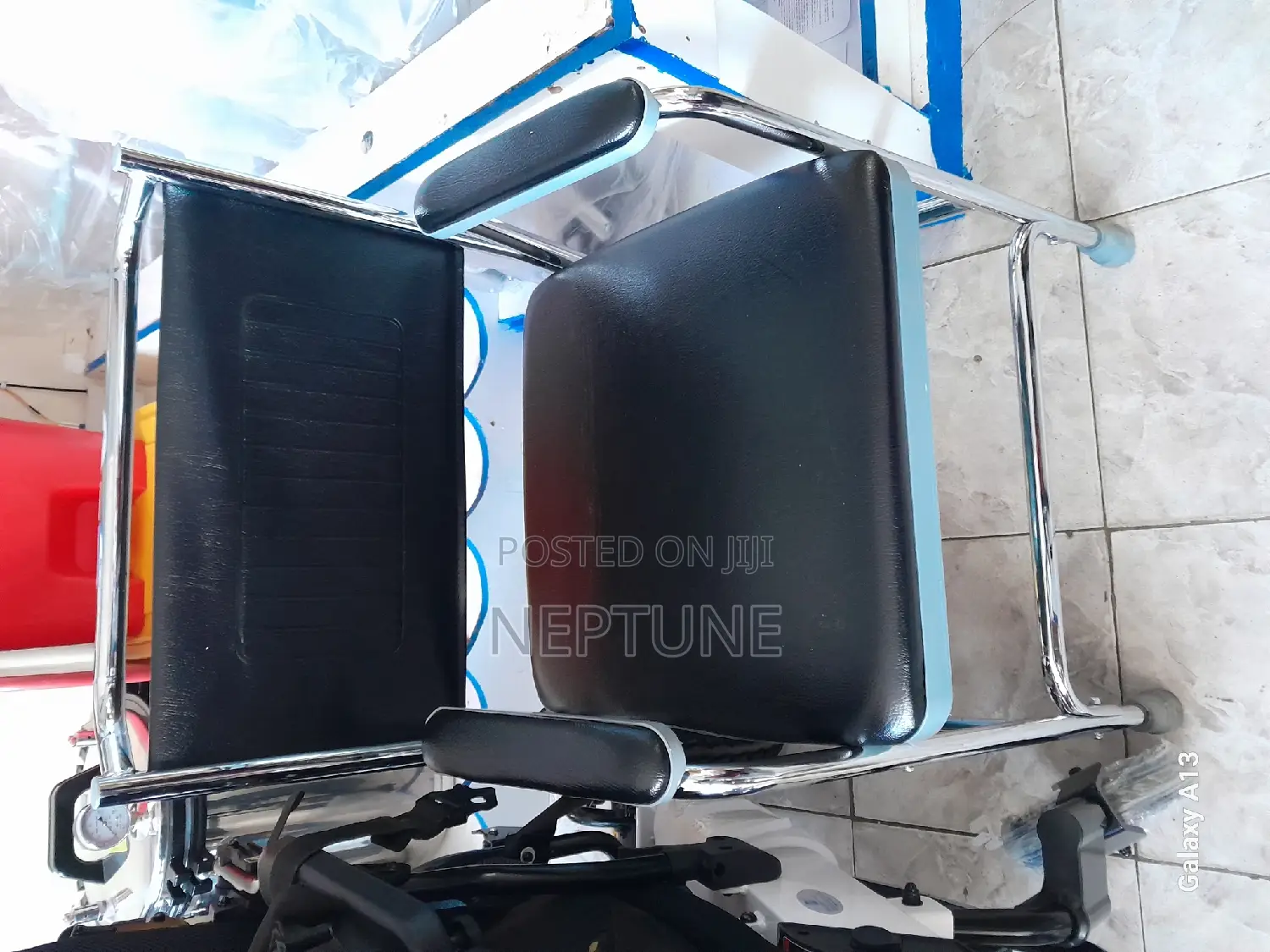 Commode Seat Without Wheels.