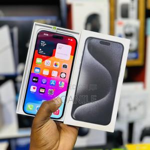 Apple iPhone 15 Pro Max 256 GB Black - thumbnail 2