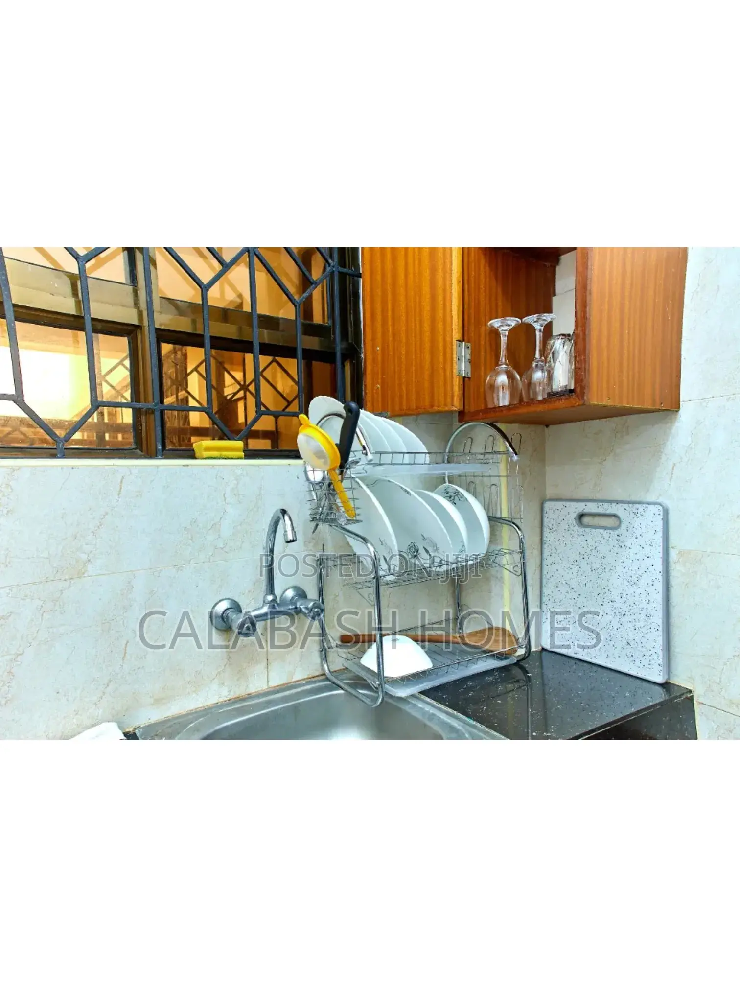 1 Bedrm Airbnb at Vok,5 Mins Walk From.Main Road,With Lift