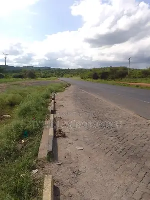 2 Acres Machakos Junction Touching Mombasa at 30m Per Acre